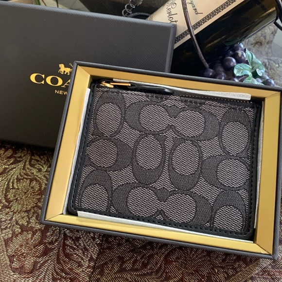 Authentic COACH 1941 leather/signature jacquard zip top card case/Keychain/ID - Picture 4 of 11